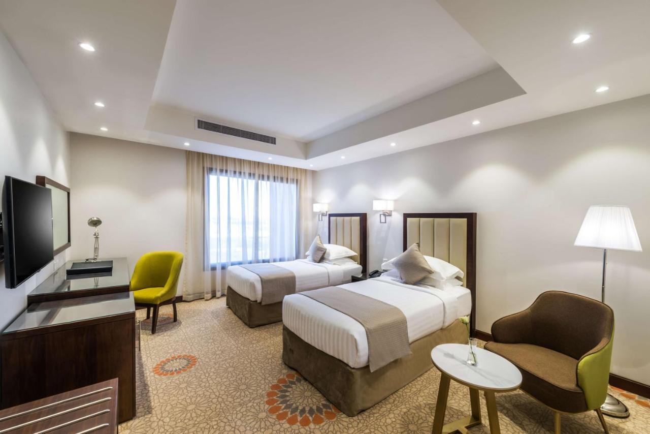 Best Western Plus Al Qurayyat City Center Exterior photo