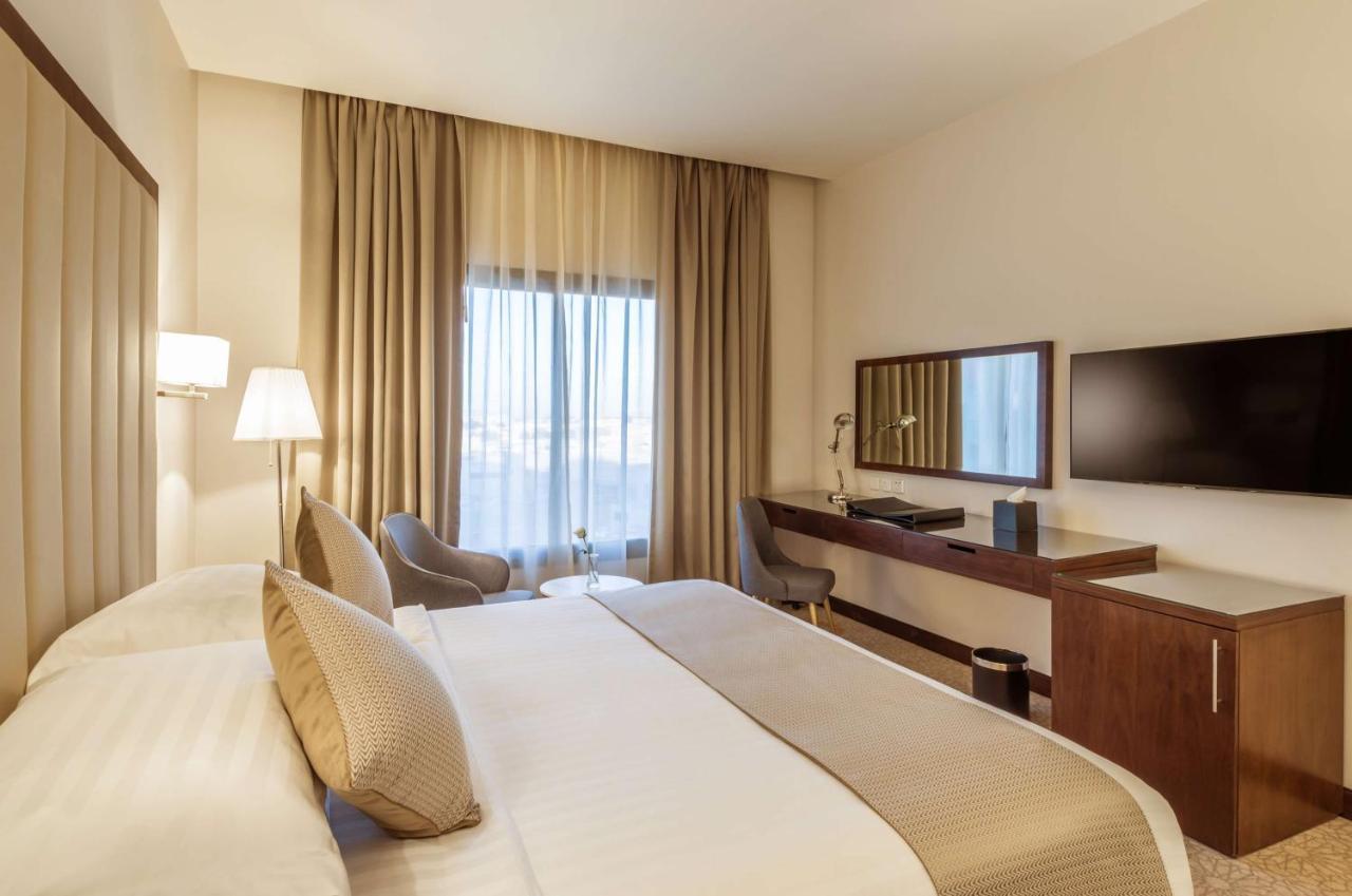 Best Western Plus Al Qurayyat City Center Exterior photo